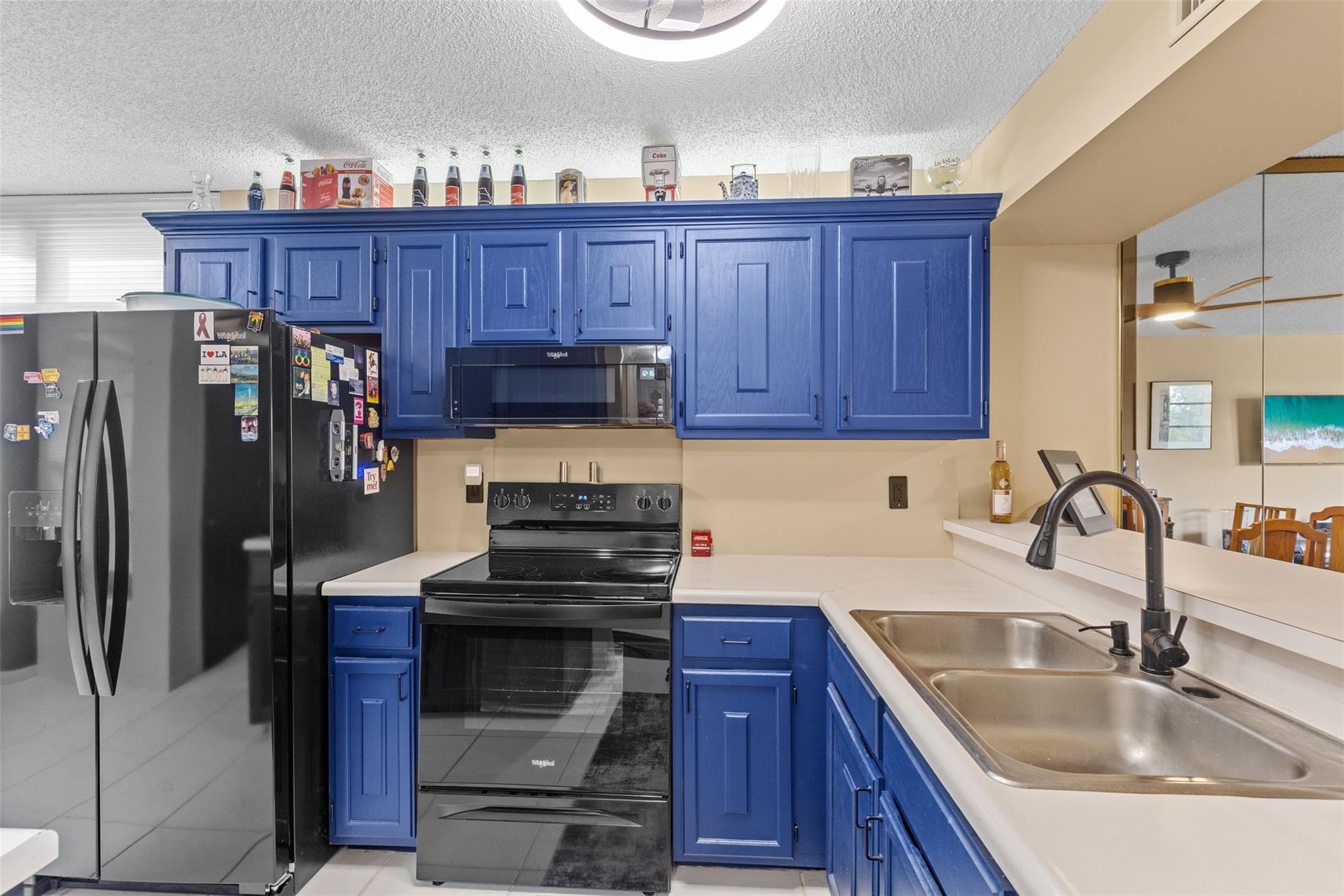 Coral  Gate Condominium