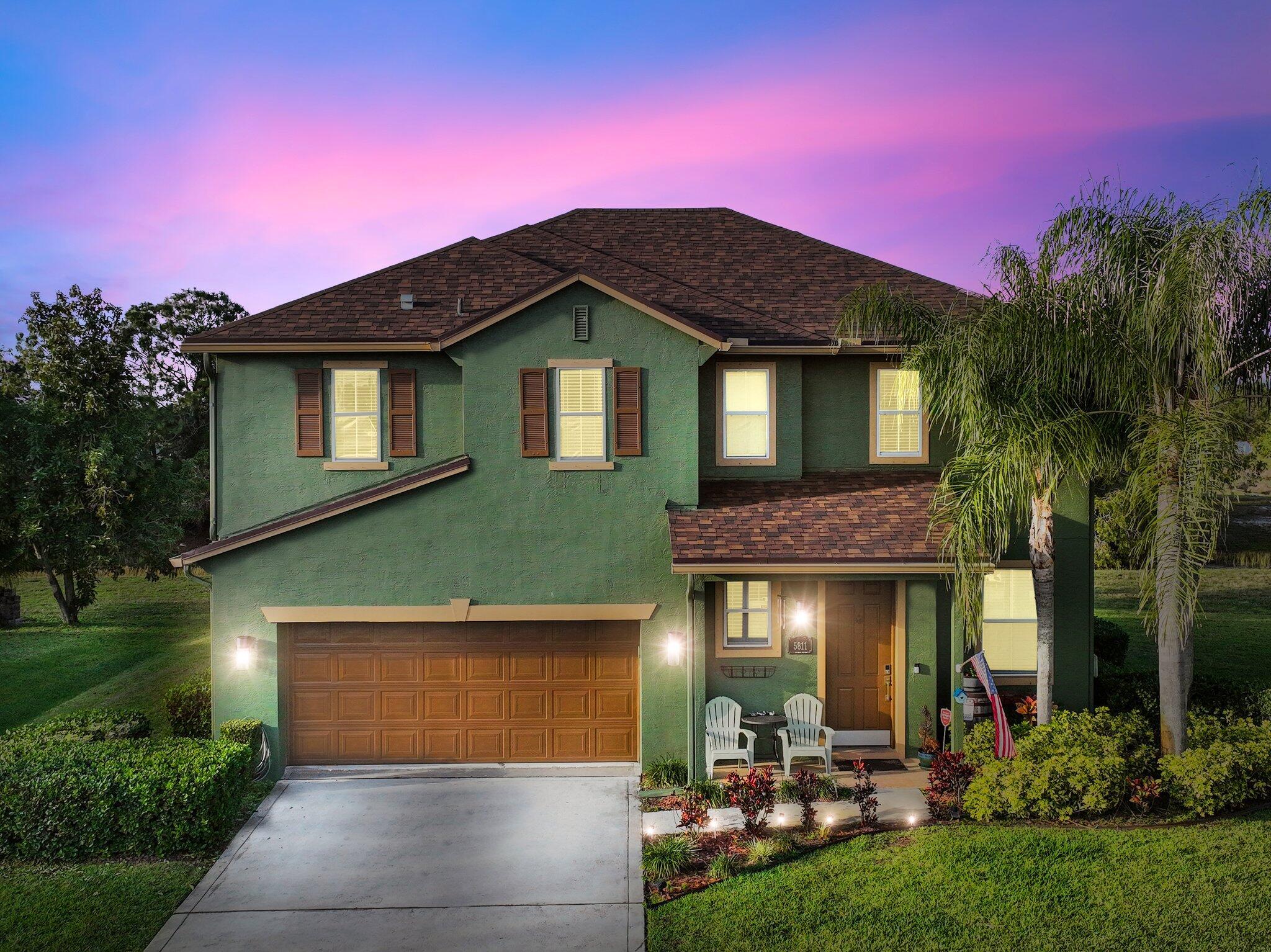 Homes for sale in Port St. Lucie, FL | 5811 Nw Fall Flower Court, Port St. Lucie, FL 34986 | MLS# R11114186