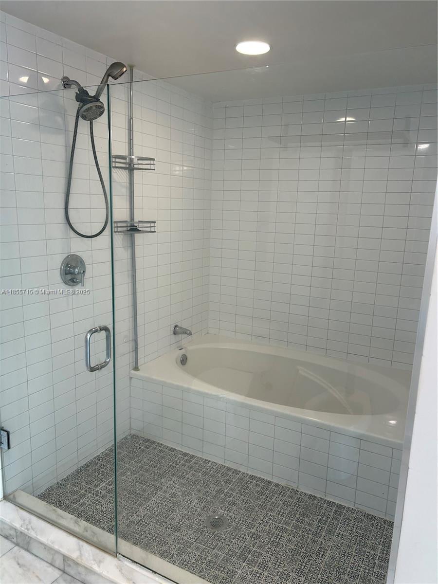 888 Biscayne Blvd #4106, Miami FL 33132