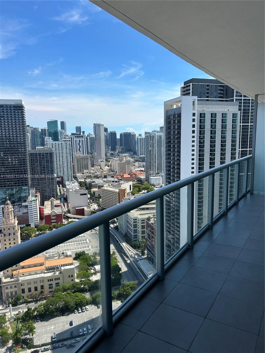 888 Biscayne Blvd #4106, Miami FL 33132