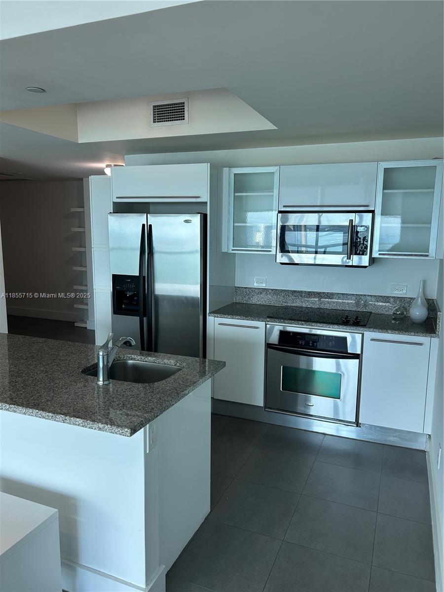 888 Biscayne Blvd #4106, Miami FL 33132