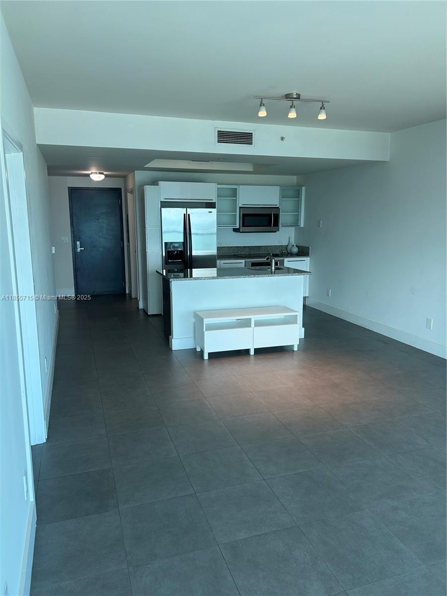 888 Biscayne Blvd #4106, Miami FL 33132