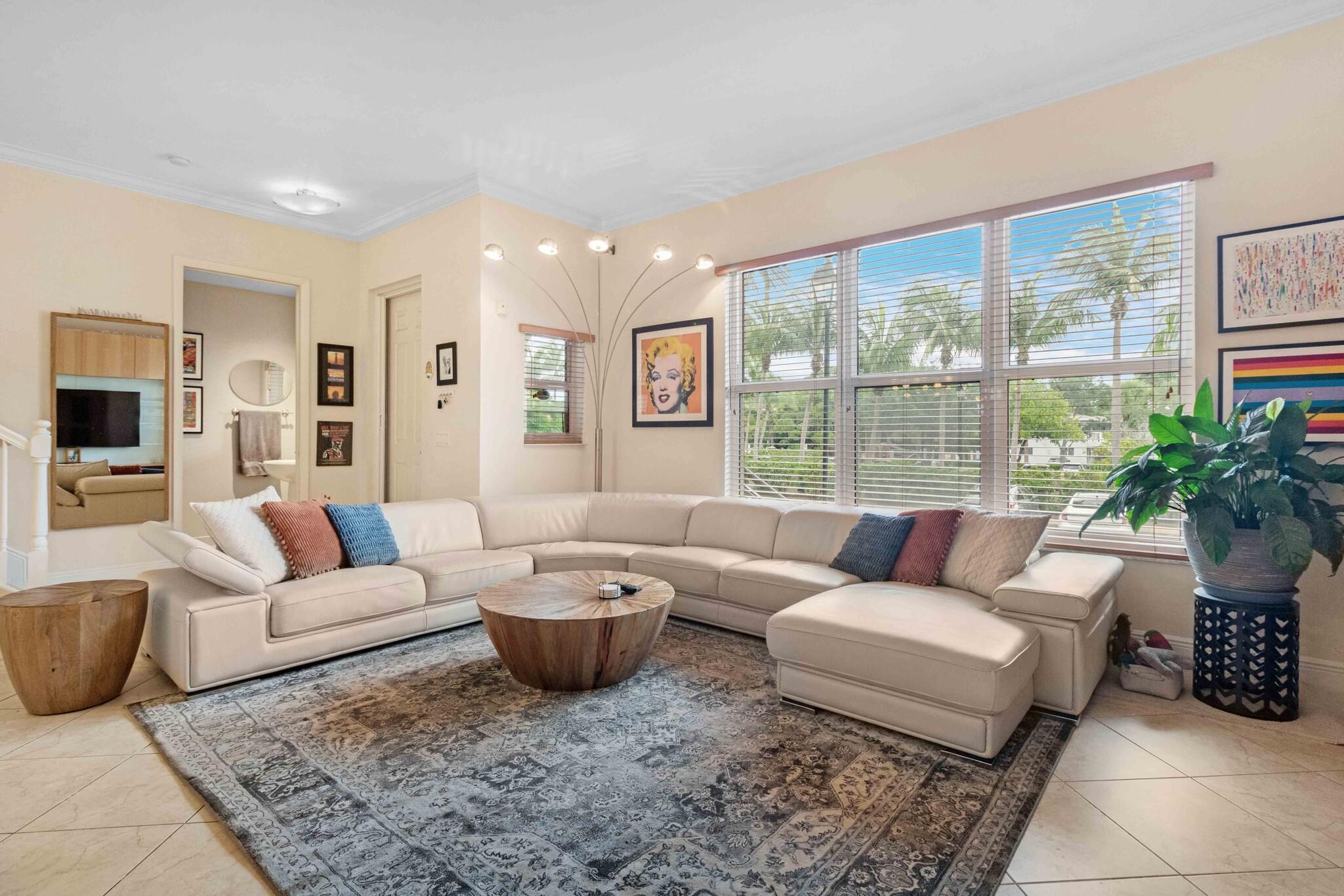 Homes for sale in Wilton Manors, FL | 2601 Ne 14th Ave #105, Wilton Manors, FL 33334 | MLS# F10519539