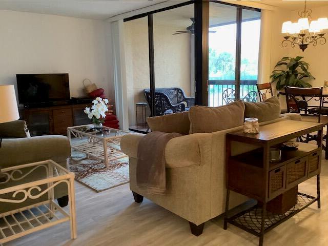 Lavers Delray Racquet Clu