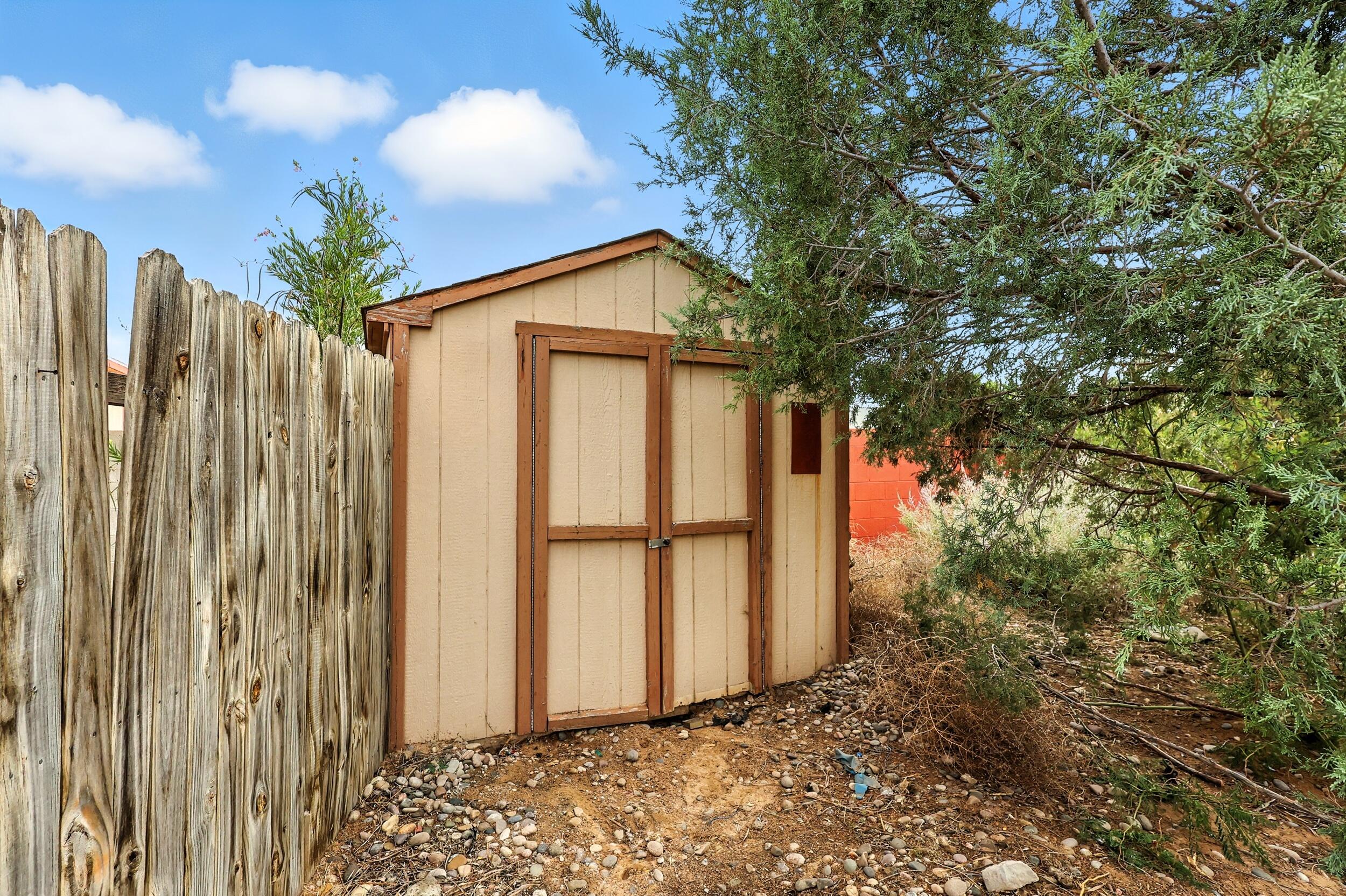 Homes for sale in Los Lunas, NM | 49 Milton Loop, Los Lunas, NM 87031 | MLS# 1089400