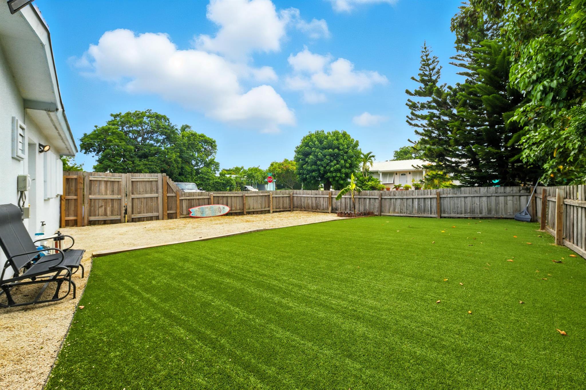 Homes for sale in Boynton Beach, FL | 2898 Se 1st Pl, Boynton Beach, FL 33435 | MLS# R11114361