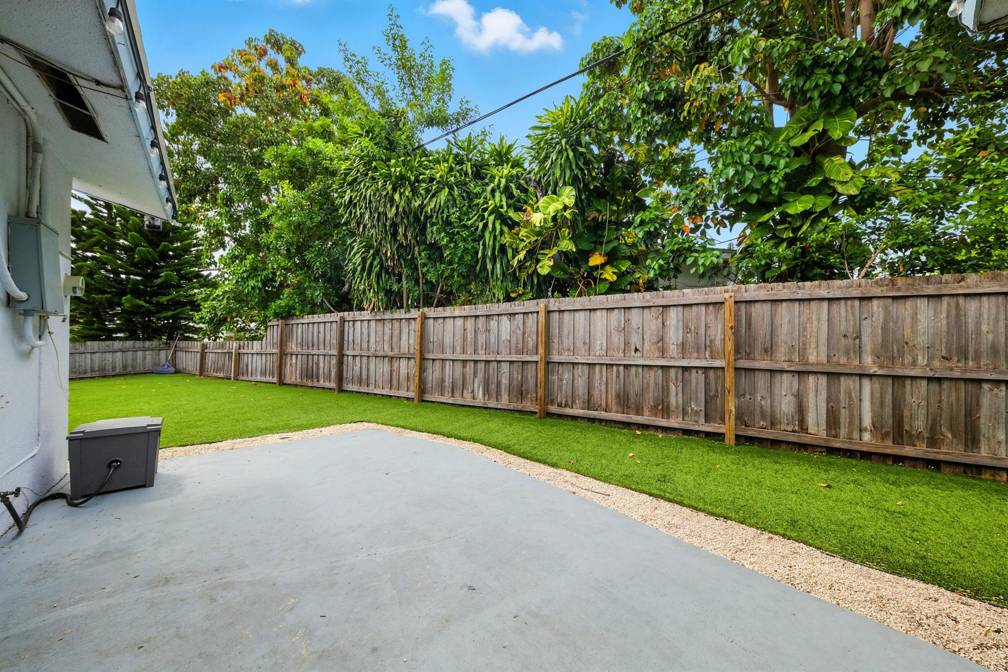 Homes for sale in Boynton Beach, FL | 2898 Se 1St Pl, Boynton Beach, FL 33435 | MLS# R11114361