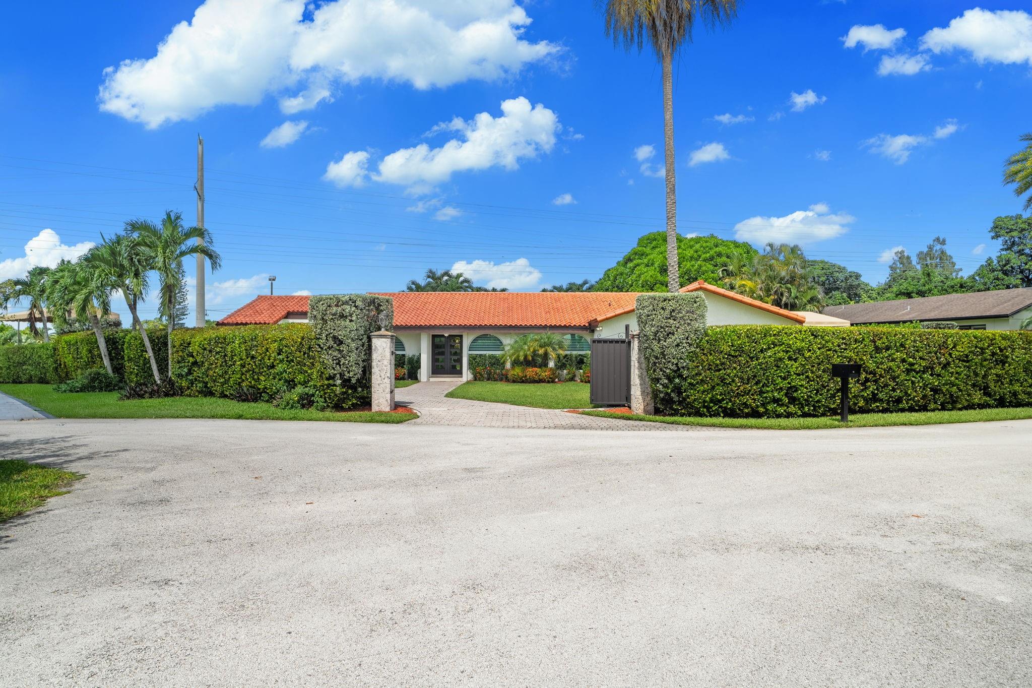 Homes for sale in Miami, FL | 11544 Sw 98th Pl, Miami, FL 33176 | MLS# F10519654