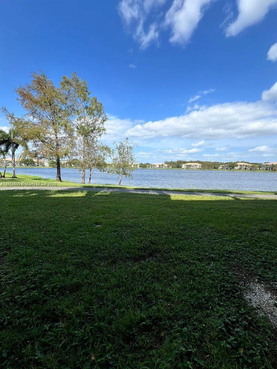 Evergreen Lakes Condo