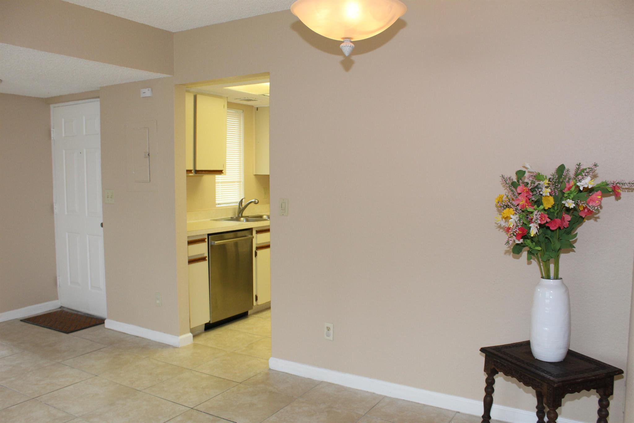 Homes for sale in Port St Lucie, FL | 1514 Se Royal Green Circle #I-104, Port St Lucie, FL 34952 | MLS# R11114408