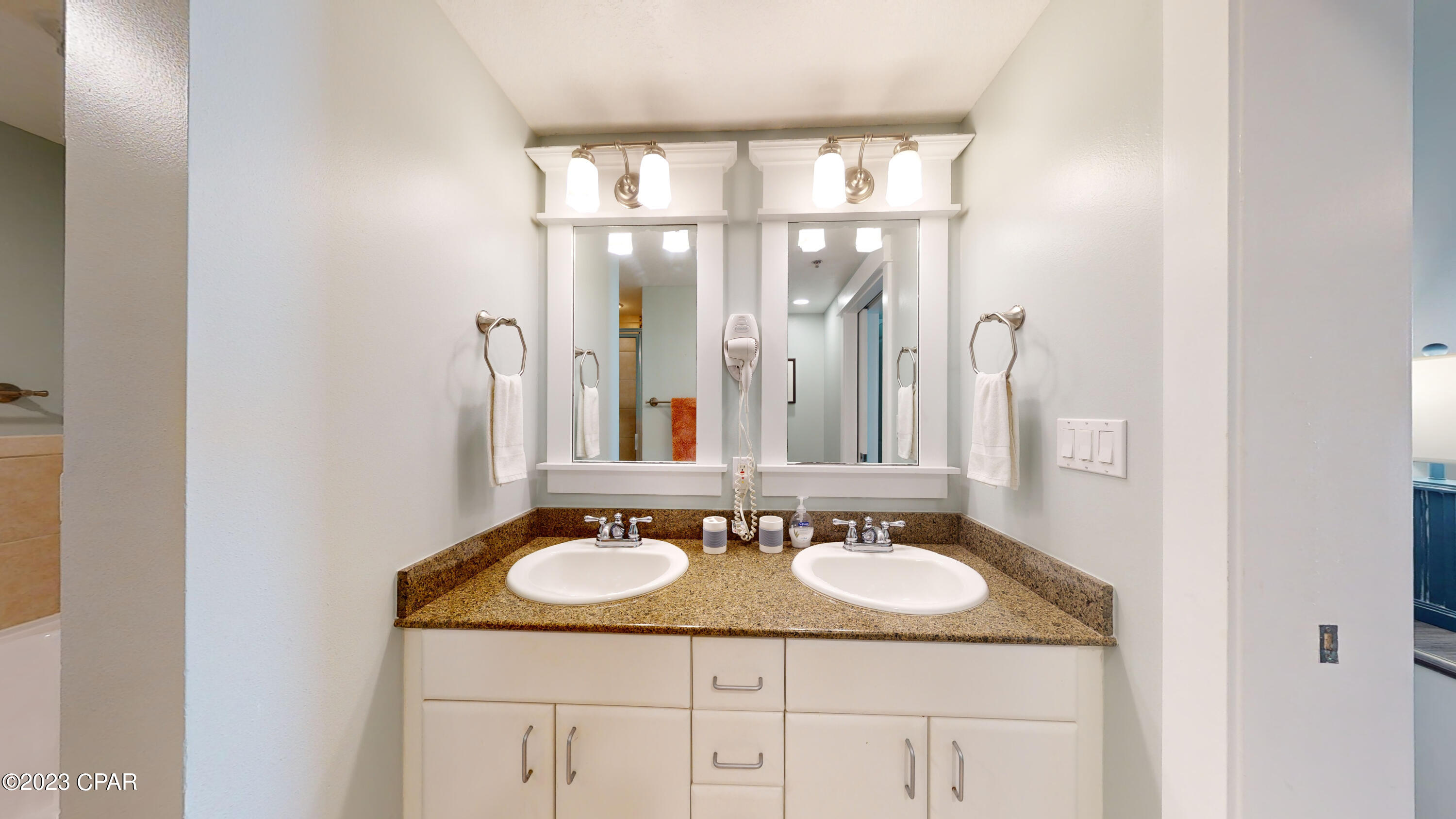 11807 Front Beach 1-1406