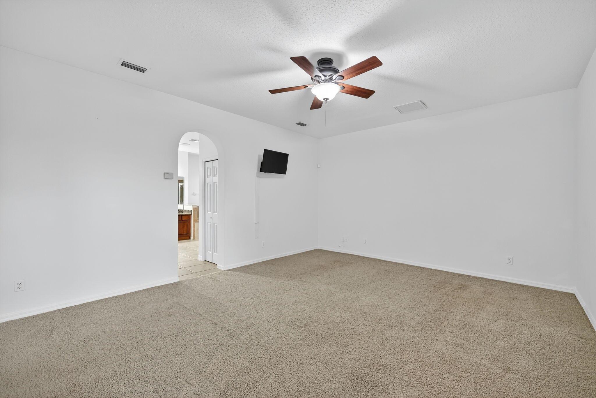 Homes for sale in Port St Lucie, FL | 546 Se Nome Dr, Port St Lucie, FL 34984 | MLS# R11114452