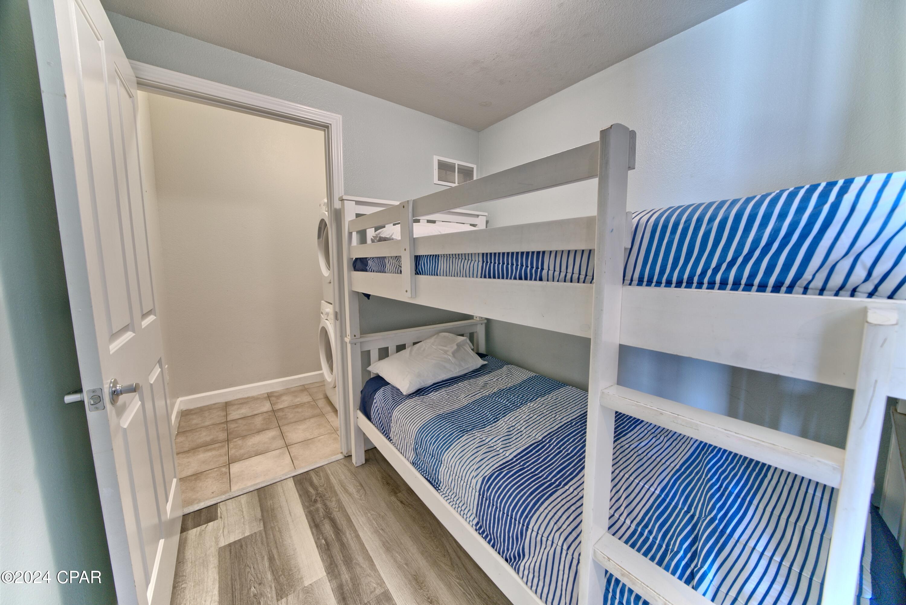 Image 12 For 9900 Thomas Drive 1428