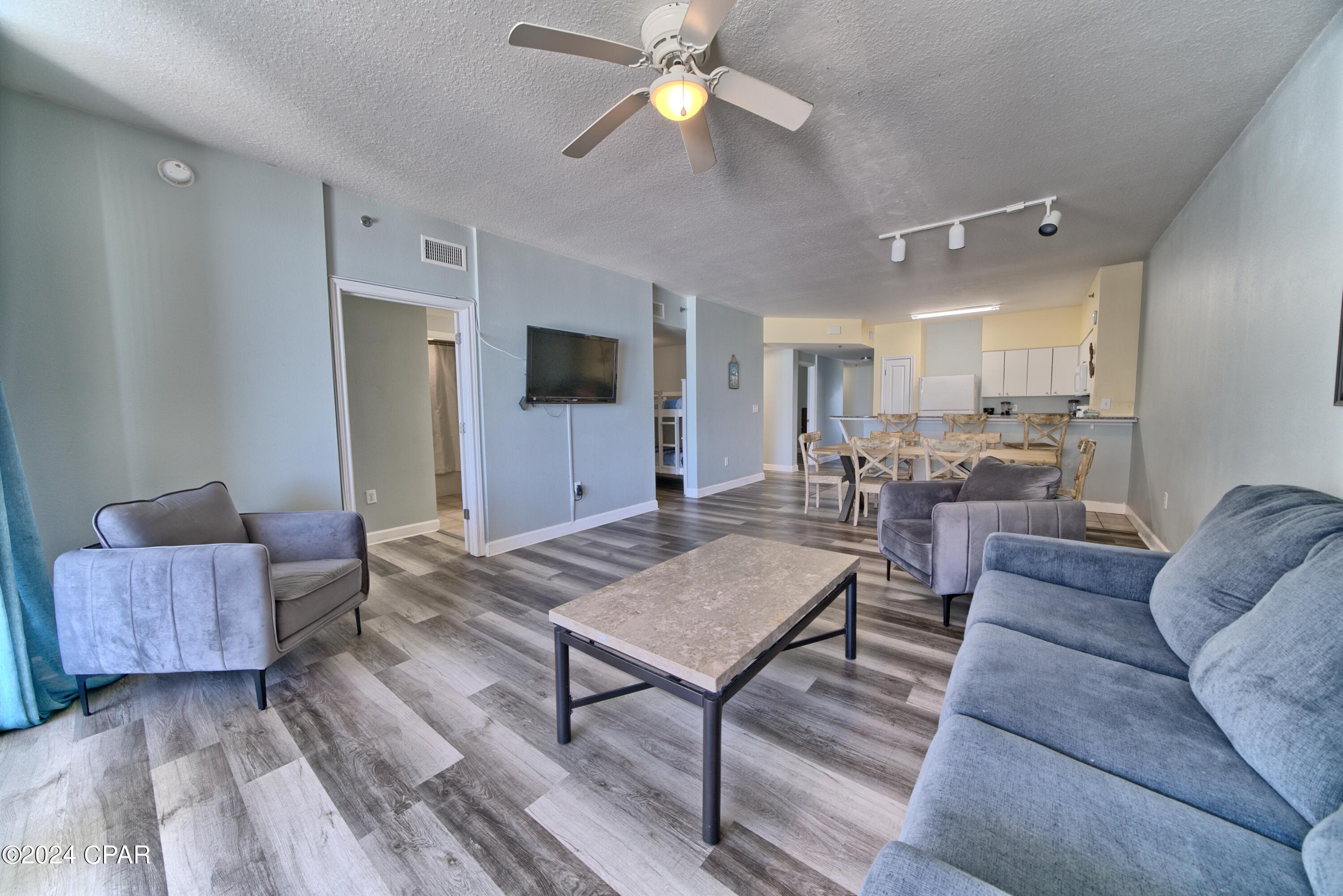 Image 5 For 9900 Thomas Drive 1428