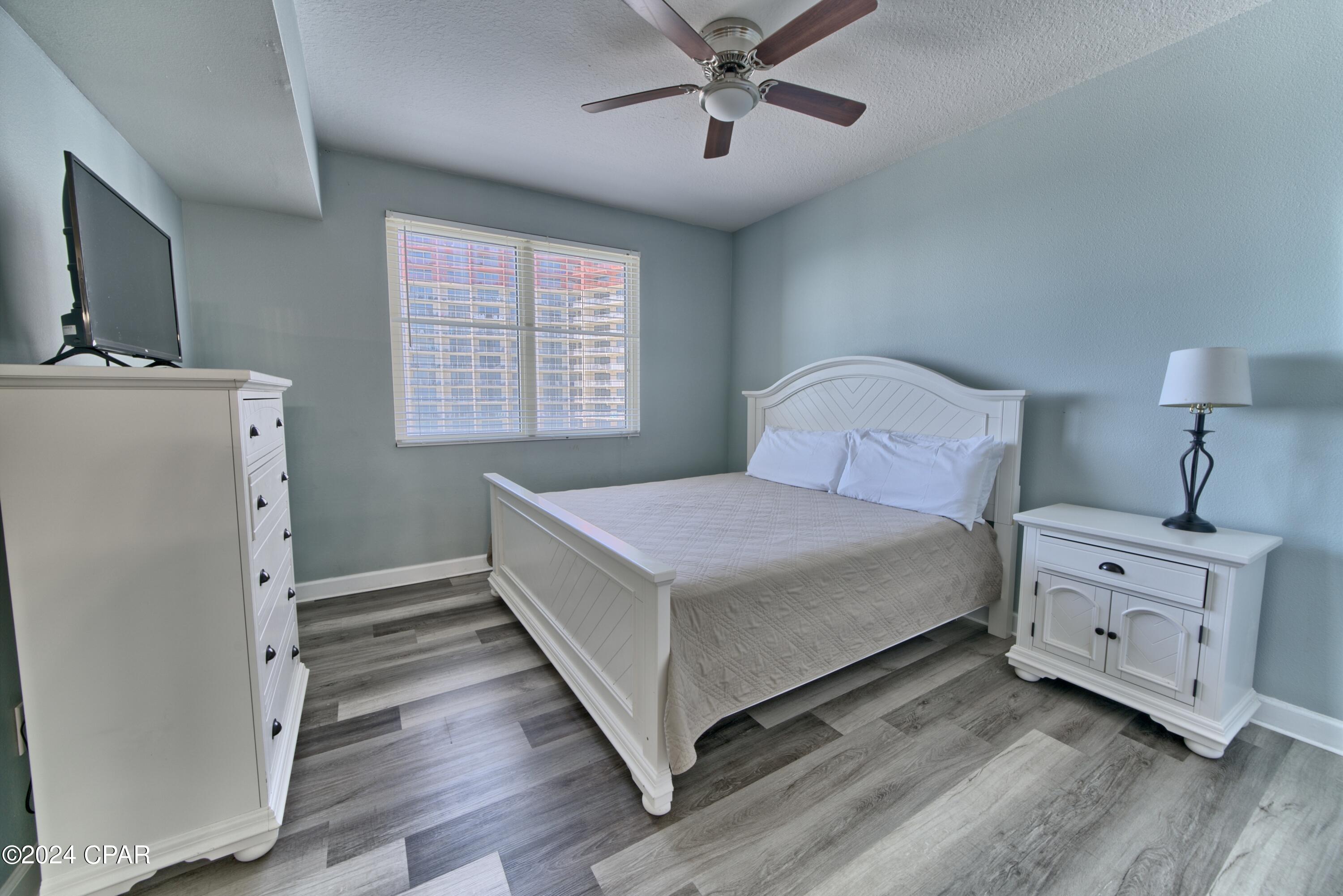 Image 9 For 9900 Thomas Drive 1428