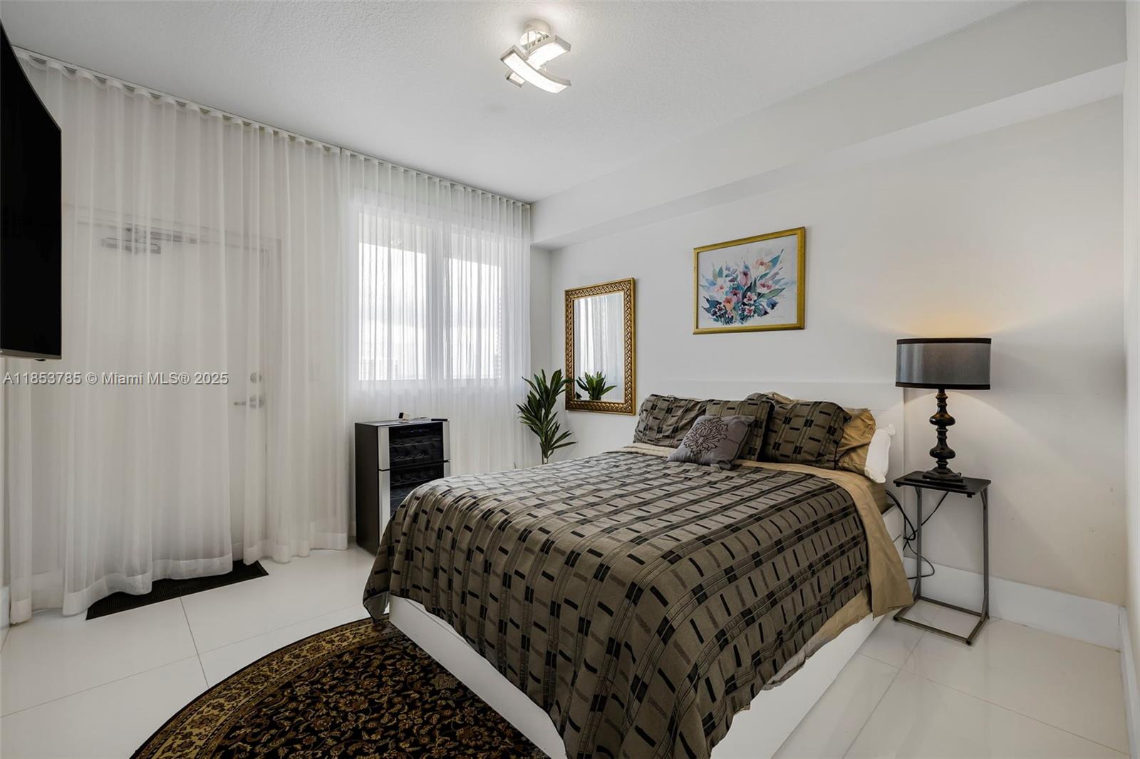 600 NE 27th St #2603, Miami FL 33137