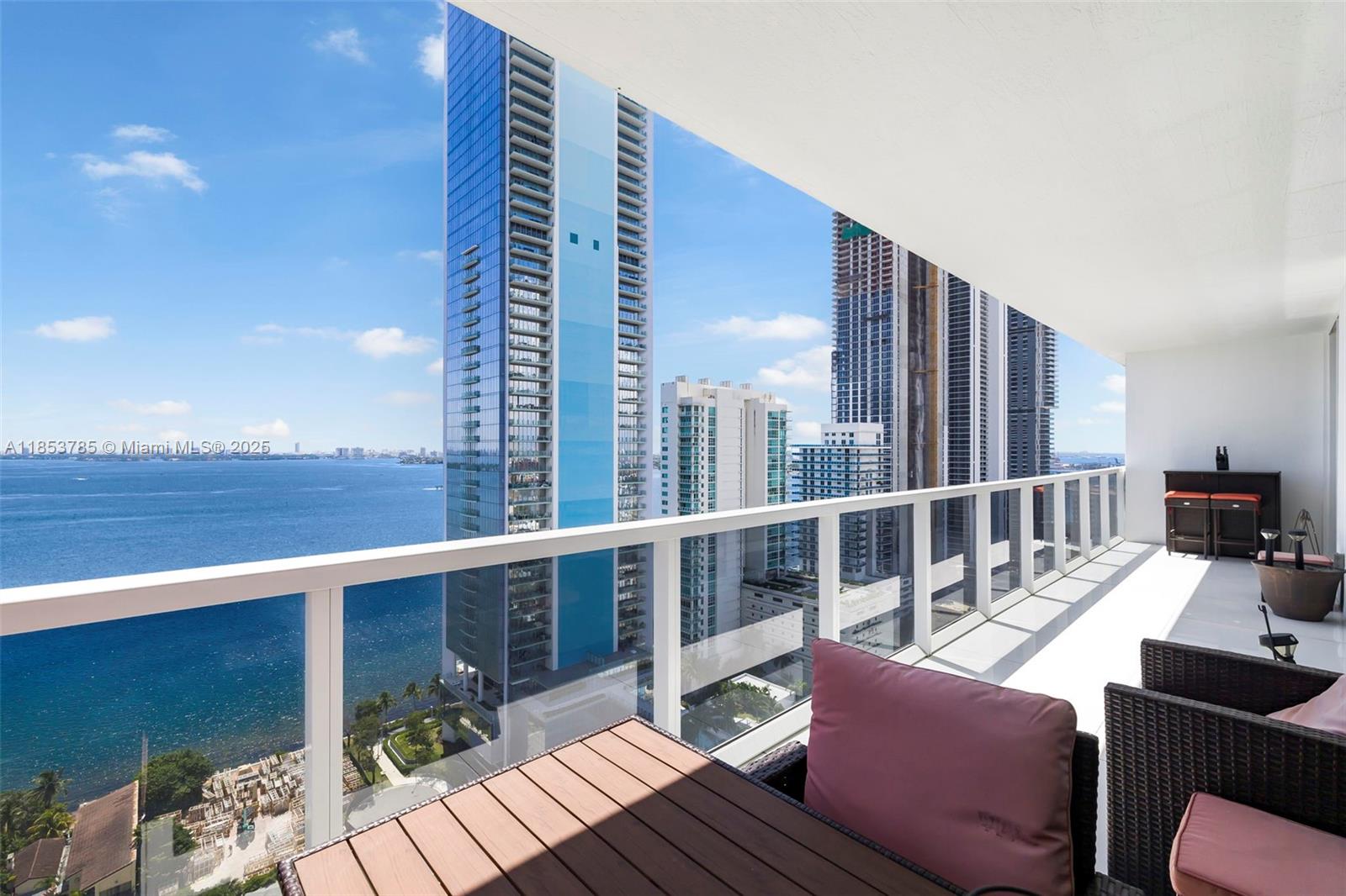 600 NE 27th St #2603, Miami FL 33137