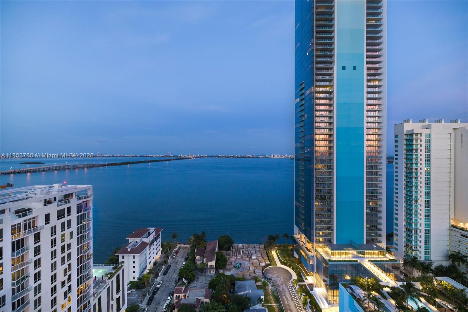 600 NE 27th St #2603, Miami FL 33137