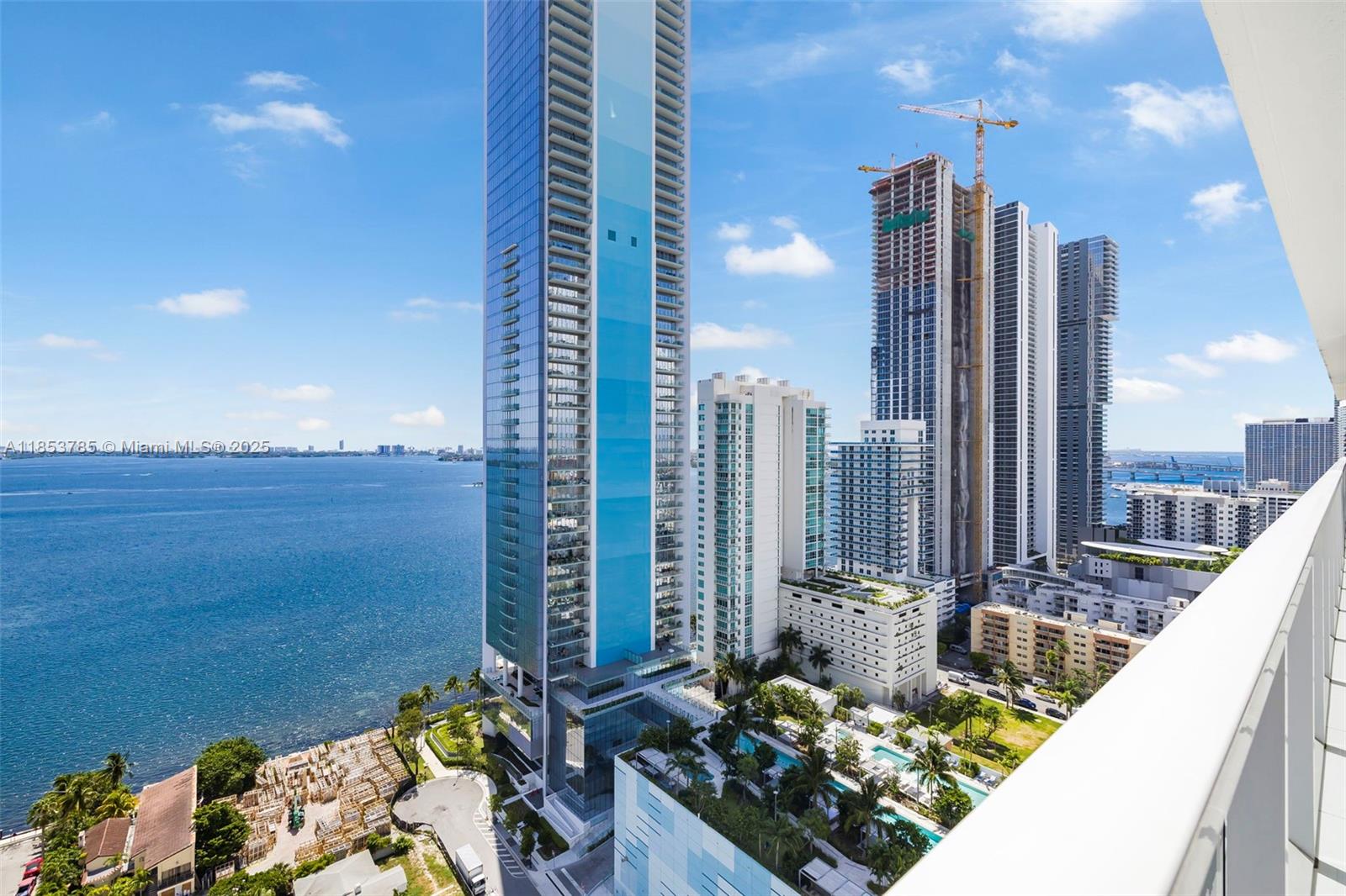 600 NE 27th St #2603, Miami FL 33137