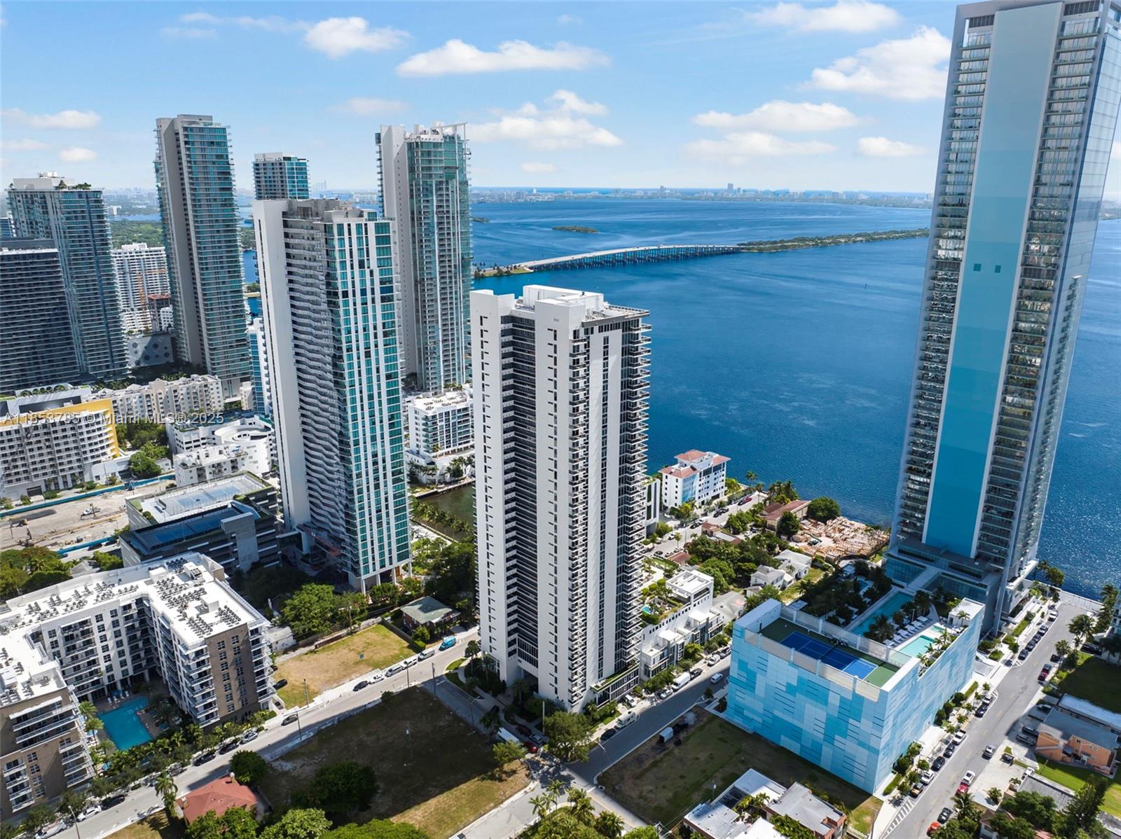 600 NE 27th St #2603, Miami FL 33137