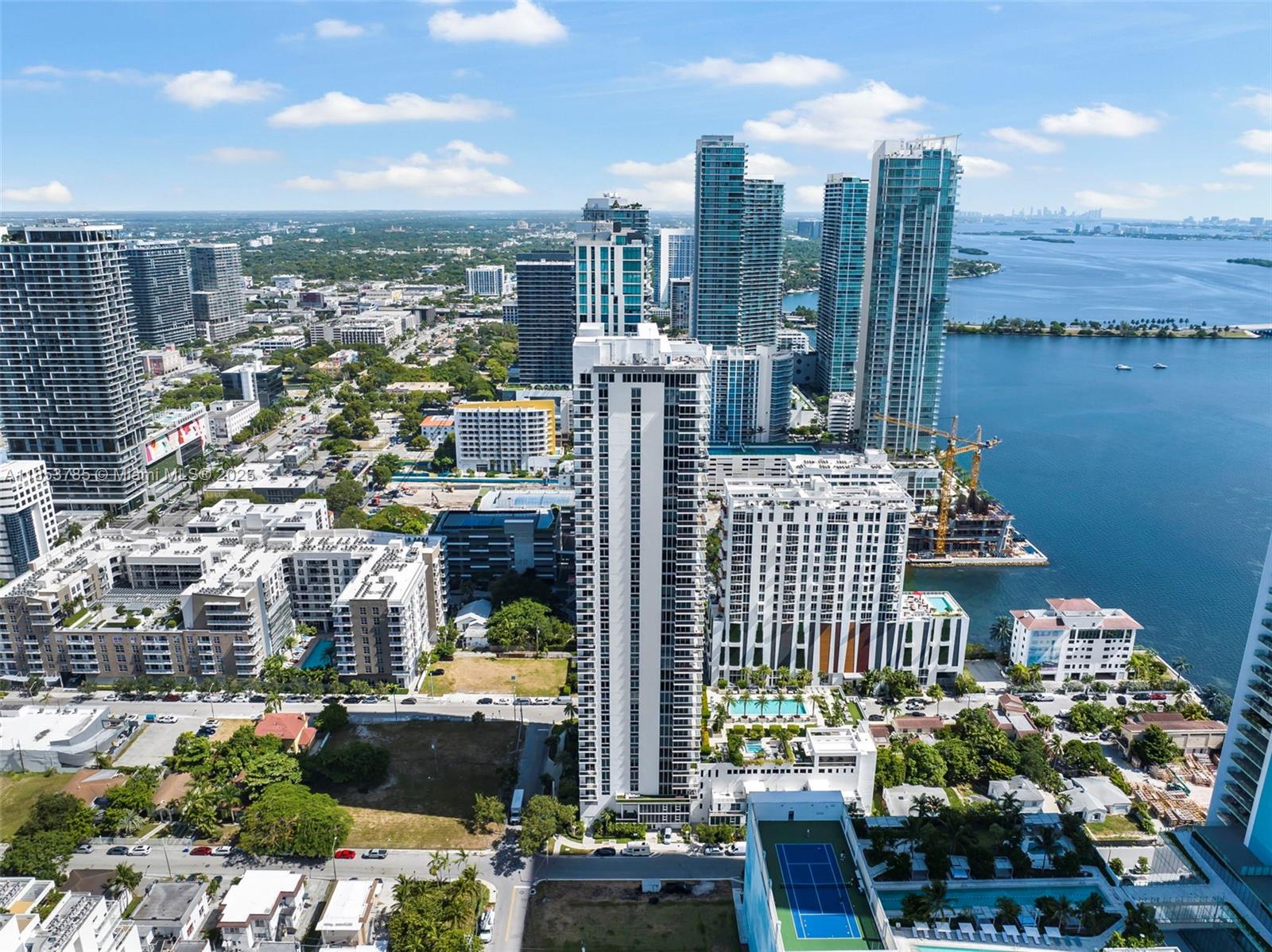 600 NE 27th St #2603, Miami FL 33137