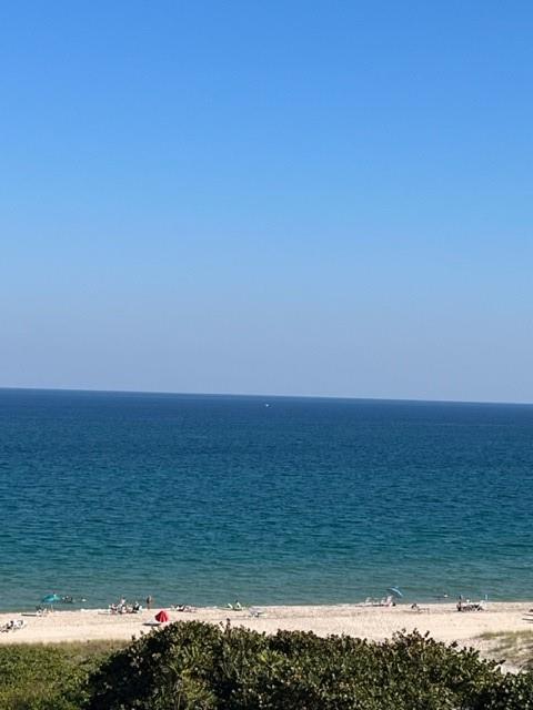 Homes for sale in Lauderdale By The Sea, FL | 1900 S Ocean Blvd #7B, Lauderdale By The Sea, FL 33062 | MLS# F10519746