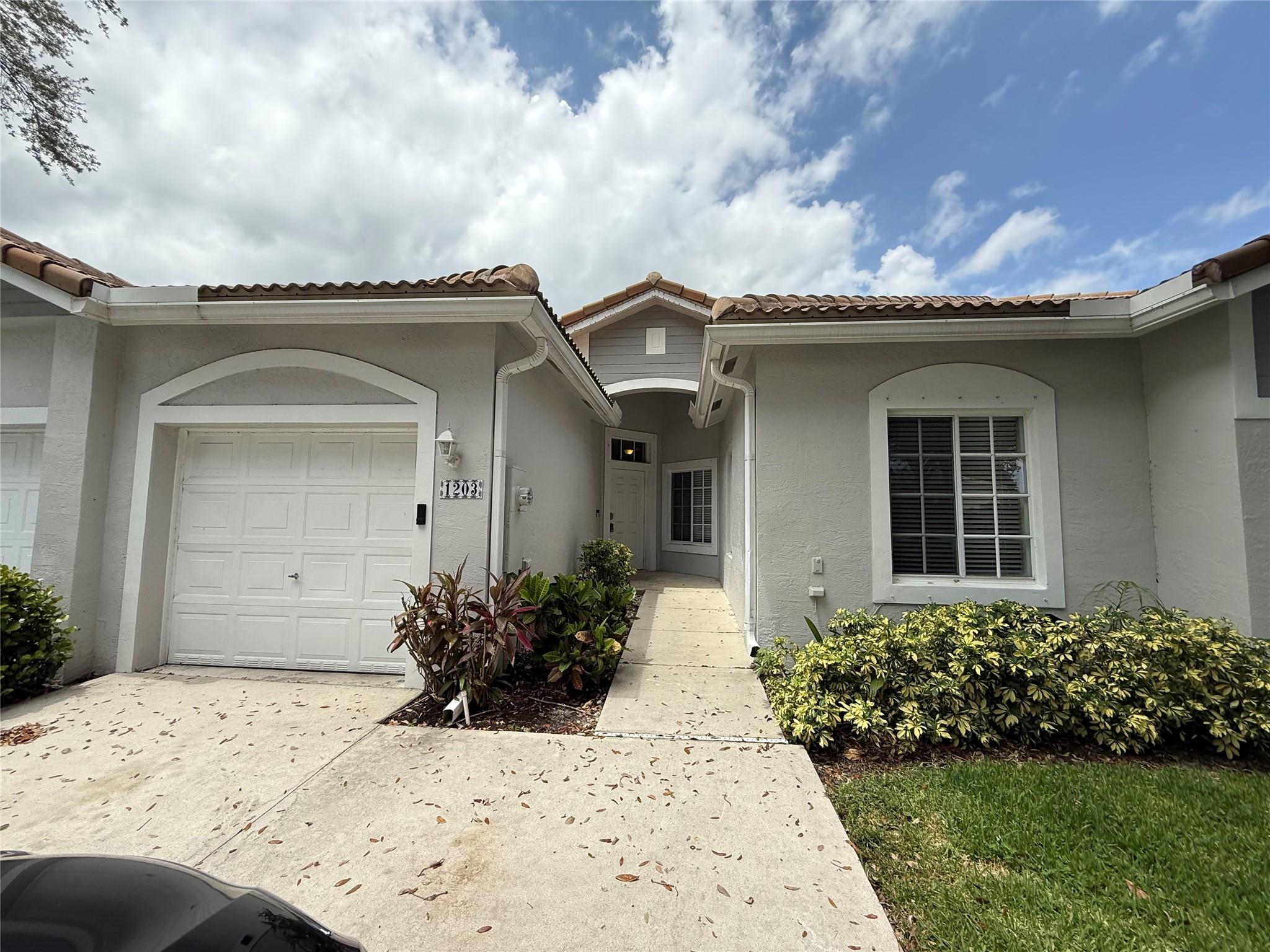 1203 48th Ter Deerfield Beach FL 33442 | F10519021