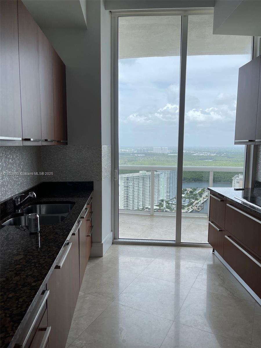 15901 Collins Ave #3405, Sunny Isles Beach FL 33160