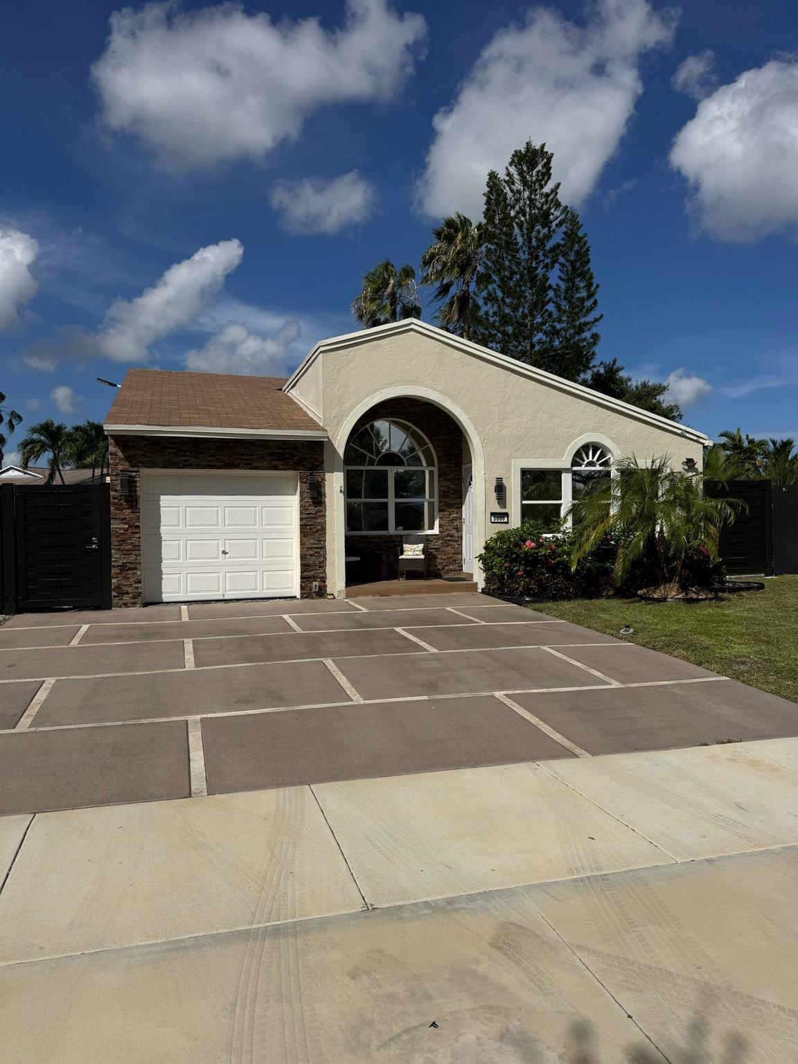 Homes for sale in Cooper City, FL | 5866 Sw 99th Ln, Cooper City, FL 33328 | MLS# F10519244