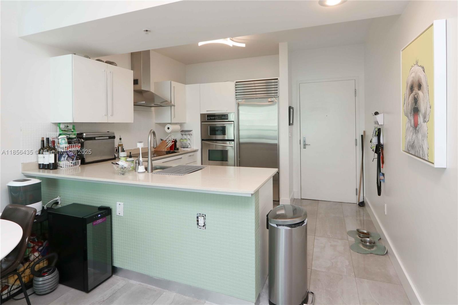 218 SE 14th St #1406, Miami FL 33131