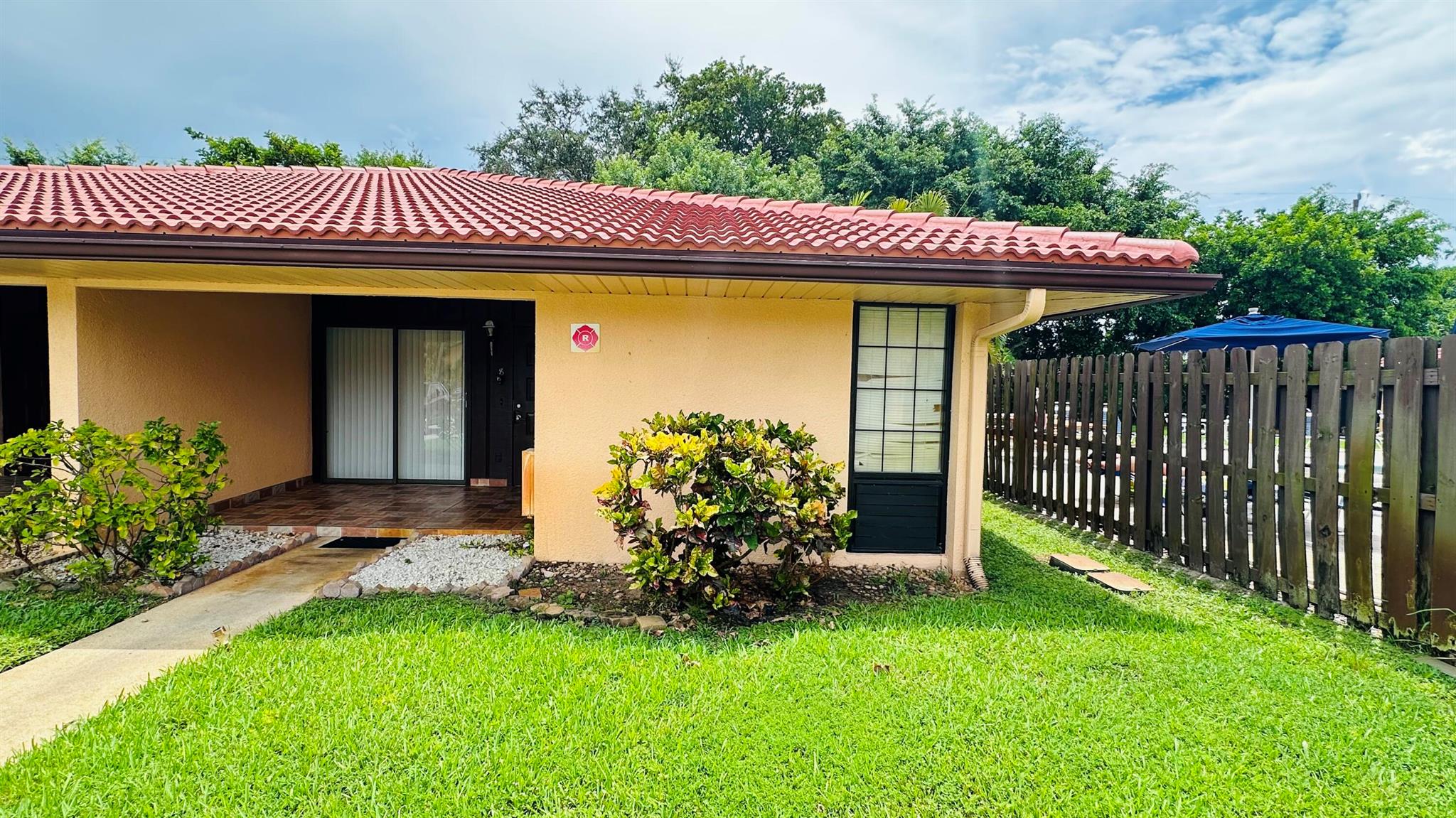 Forest Hill Villas Garden