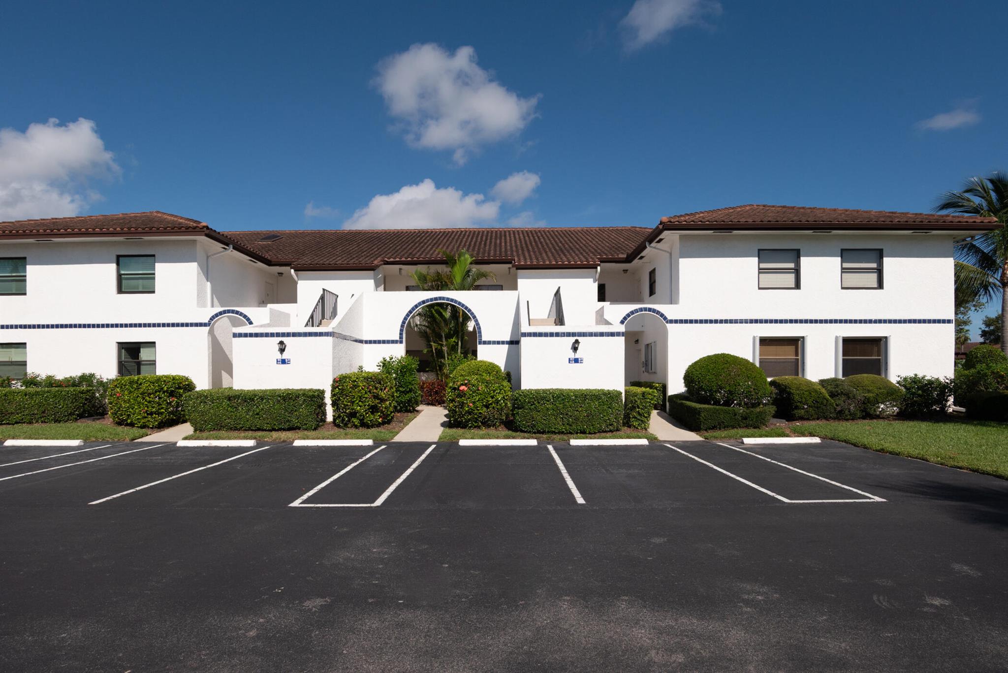 Hansons Landing Condo