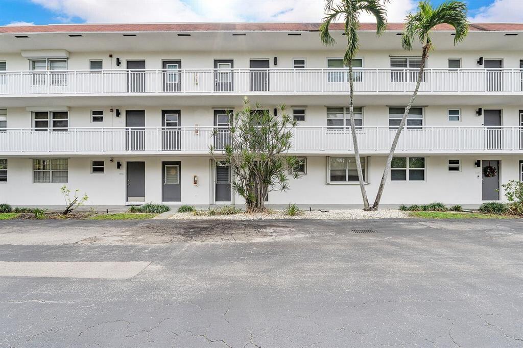 Homes for sale in Oakland Park, FL | 4025 N Federal Hwy #224b, Oakland Park, FL 33308 | MLS# R11114736