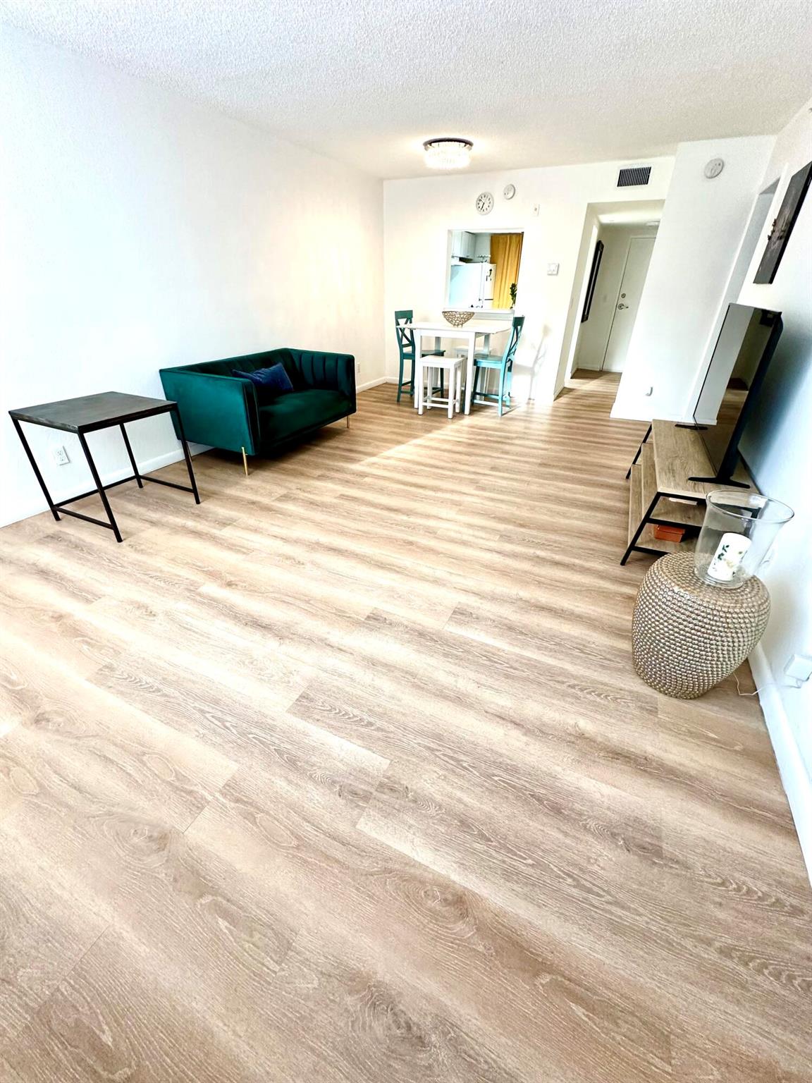 Homes for sale in Oakland Park, FL | 4025 N Federal Hwy #224b, Oakland Park, FL 33308 | MLS# R11114736