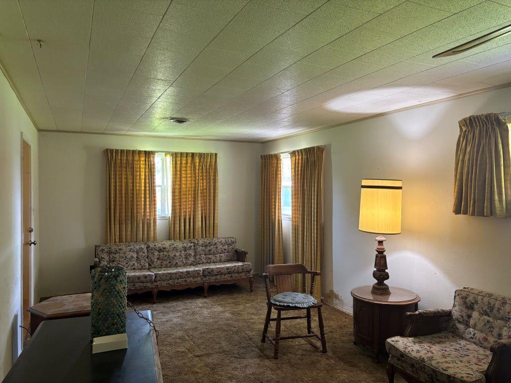 1211 S Lake Arthur Avenue — photo 2