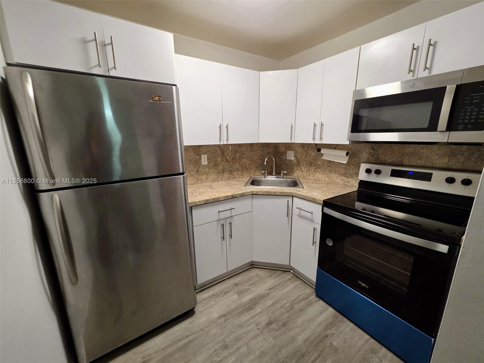 Flamingo Court Condo