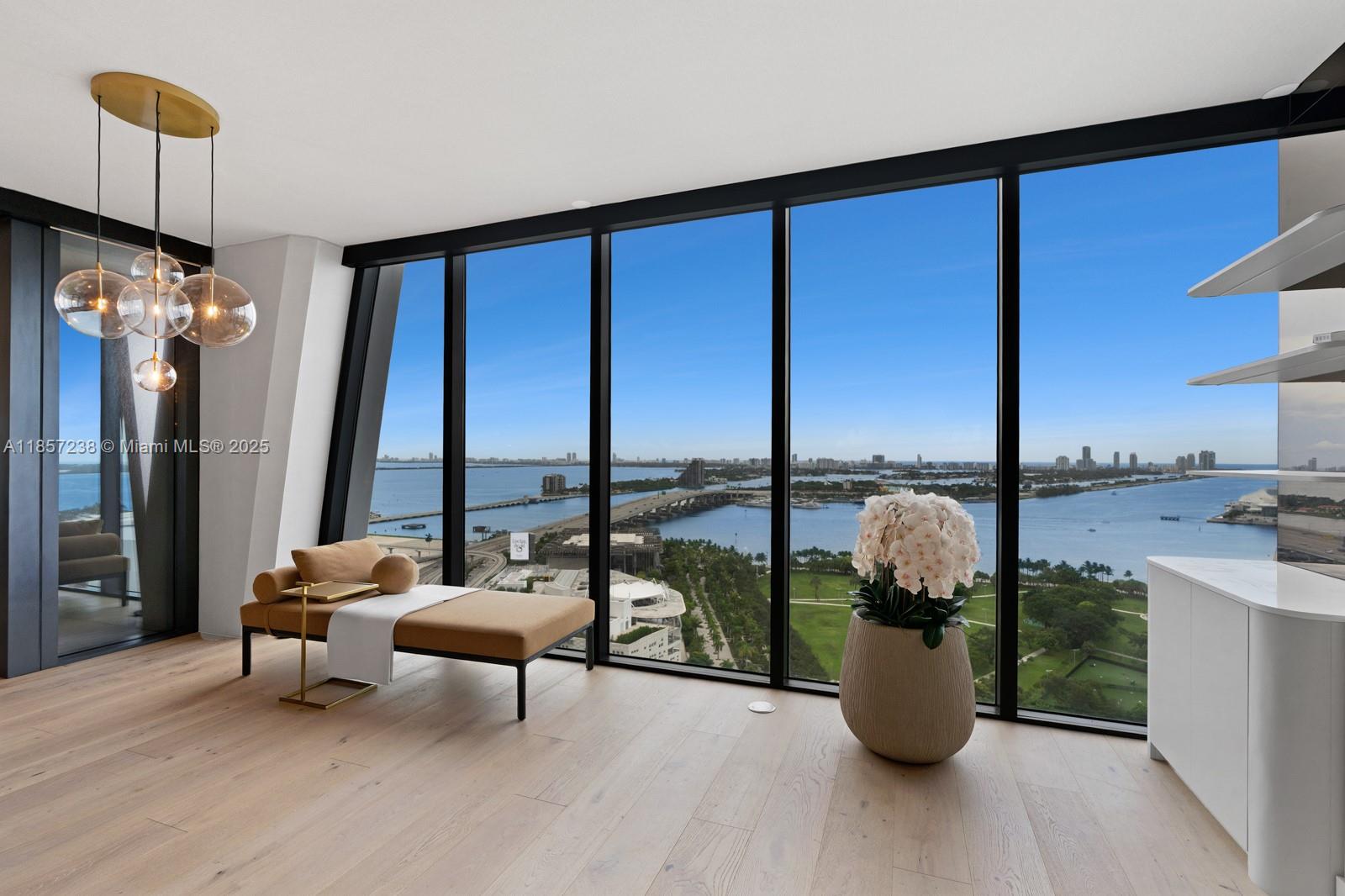 One Thousand Museum Condo