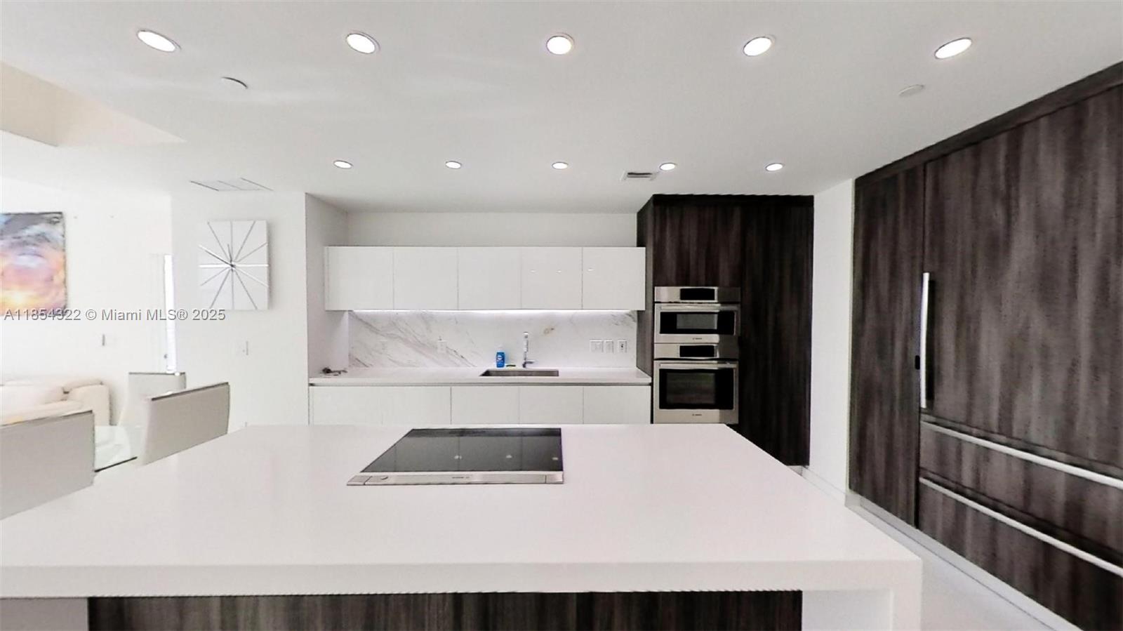 851 NE 1st #2712, Miami FL 33132