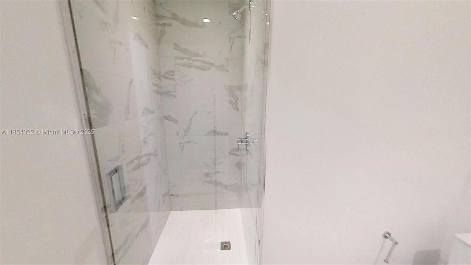 851 NE 1st #2712, Miami FL 33132