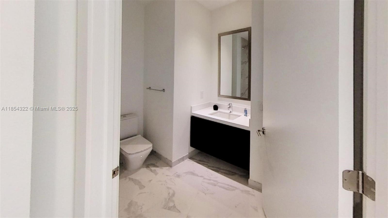 851 NE 1st #2712, Miami FL 33132