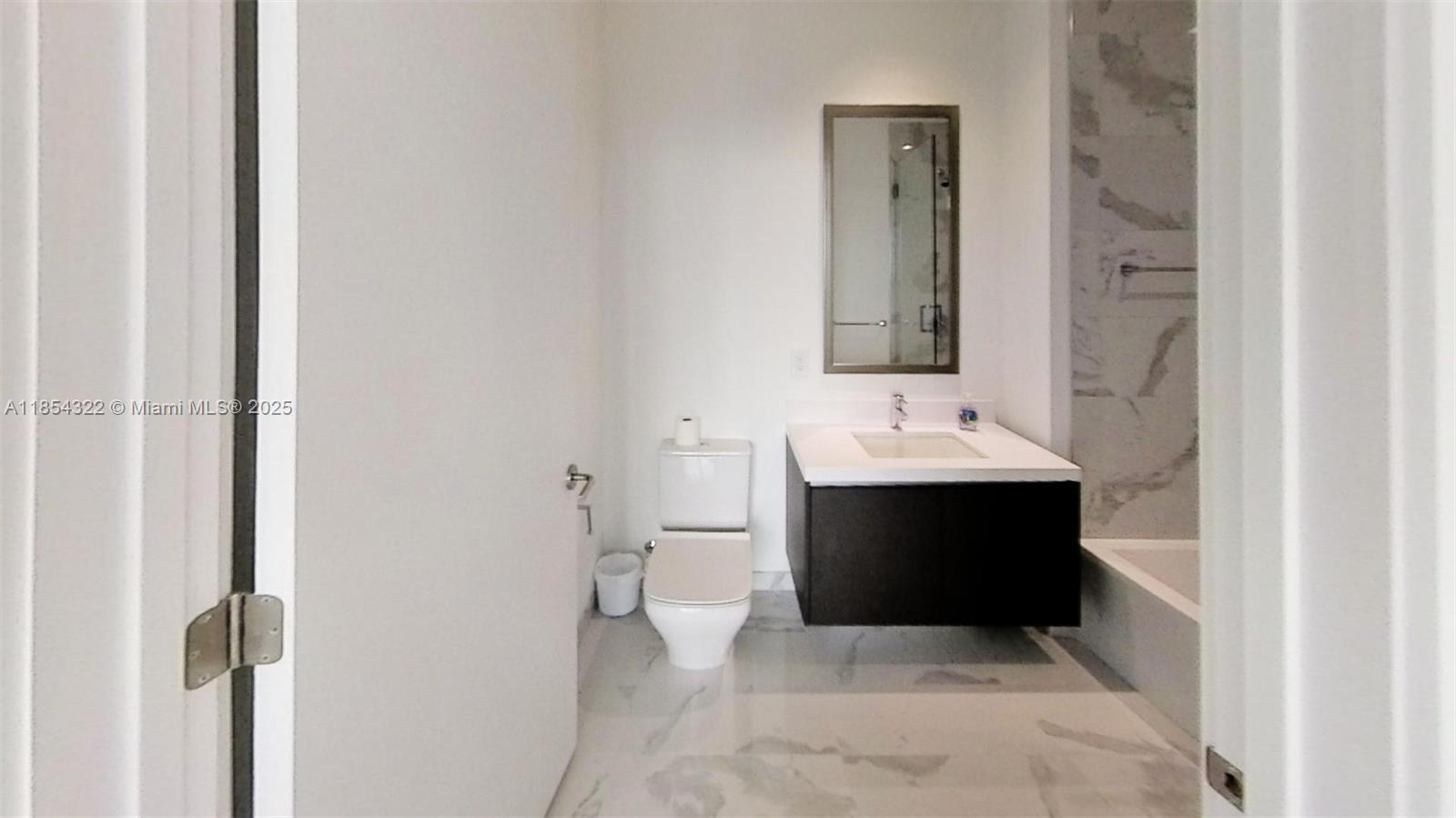 851 NE 1st #2712, Miami FL 33132