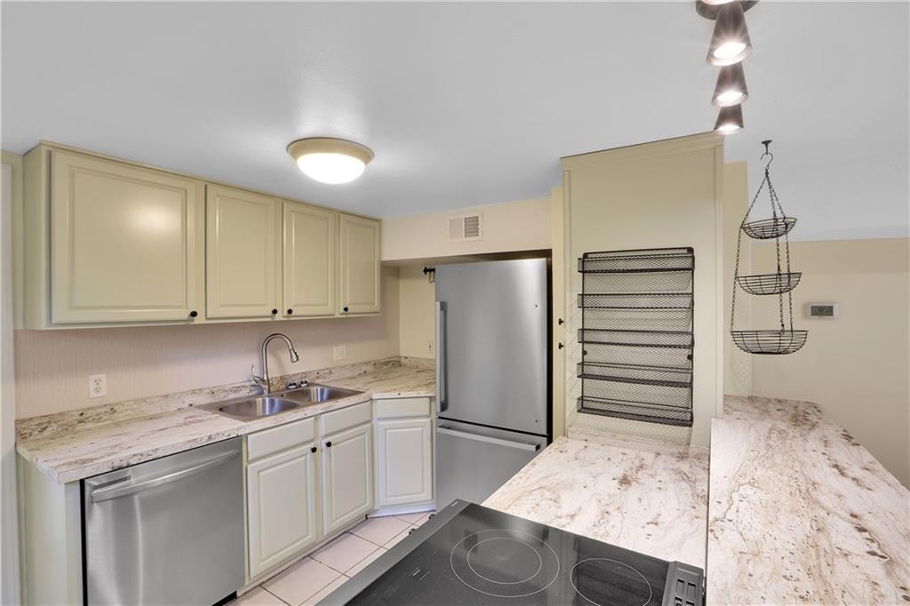 1129 Ursulines Avenue A