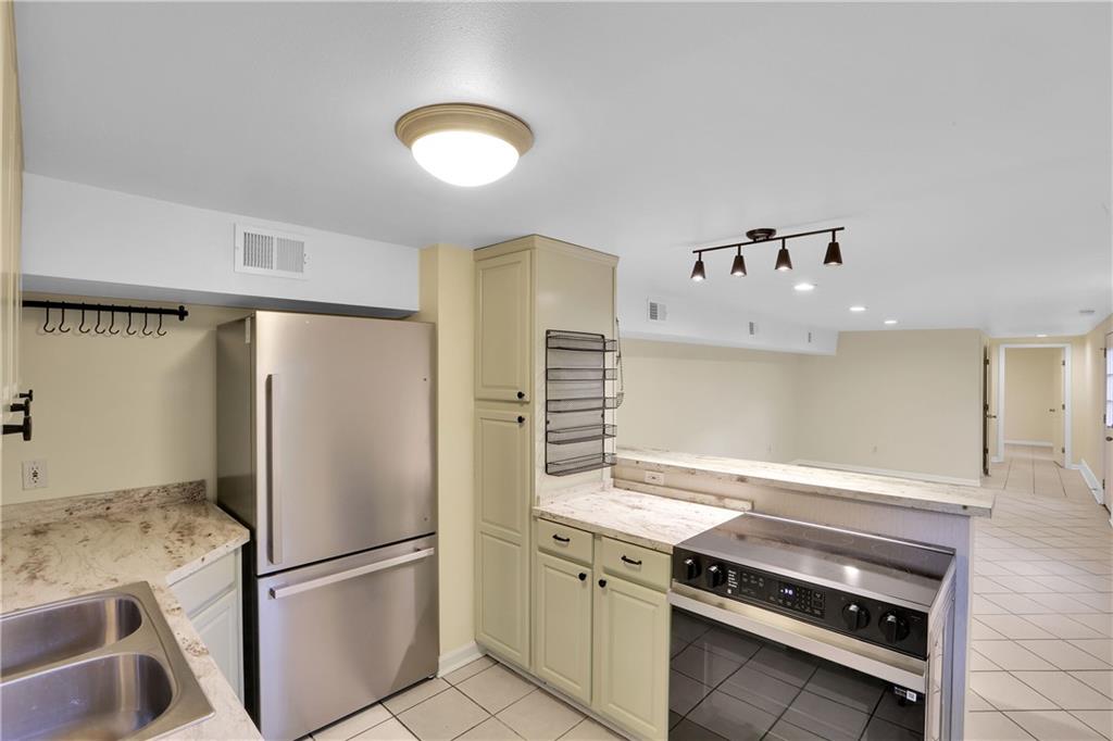 1129 Ursulines Avenue A