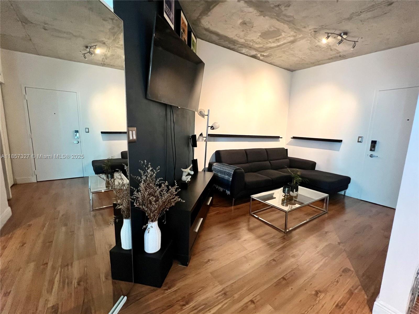 690 SW 1st Ct #1934, Miami FL 33130