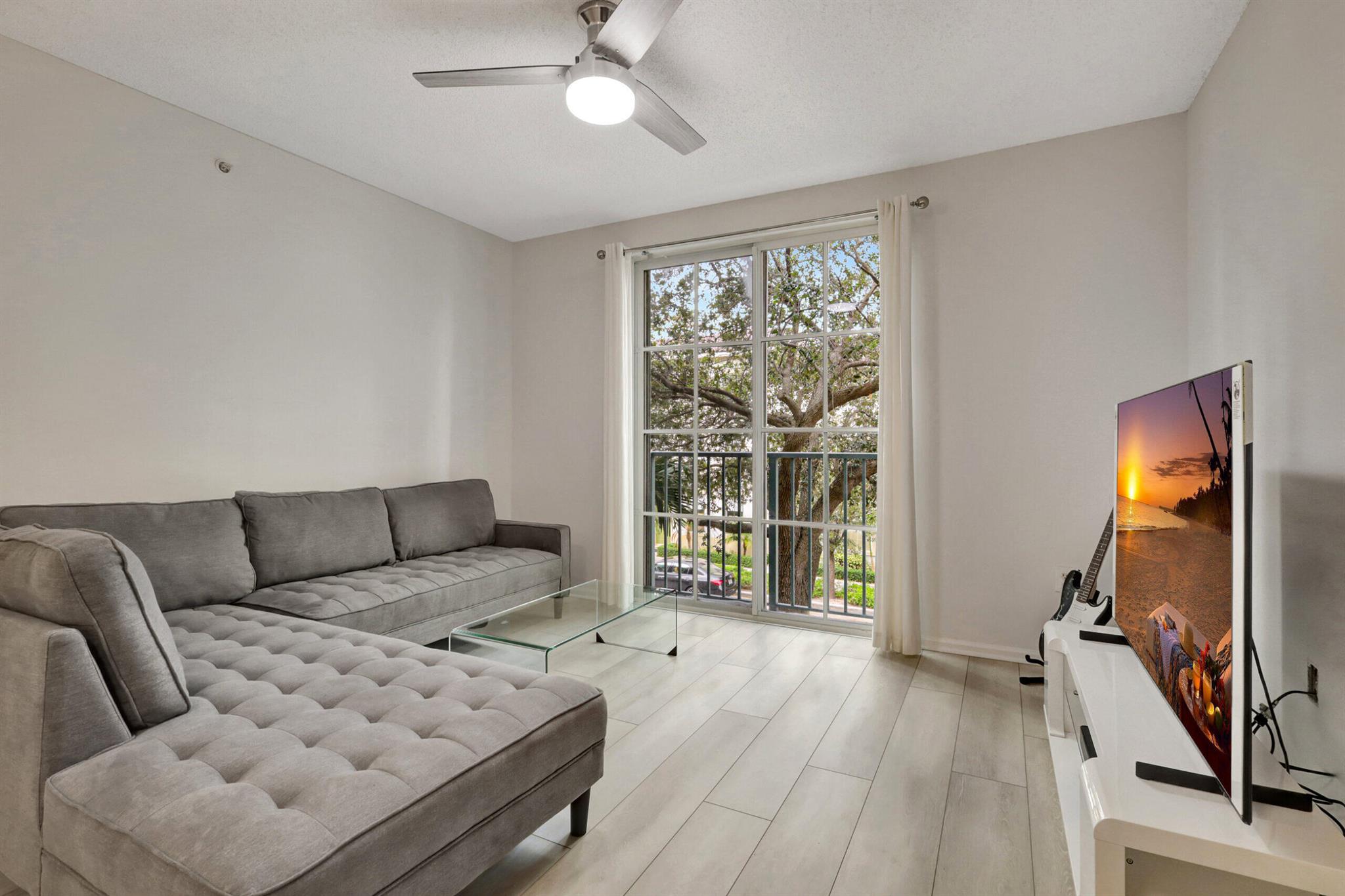 Courtyards In Cityplace C