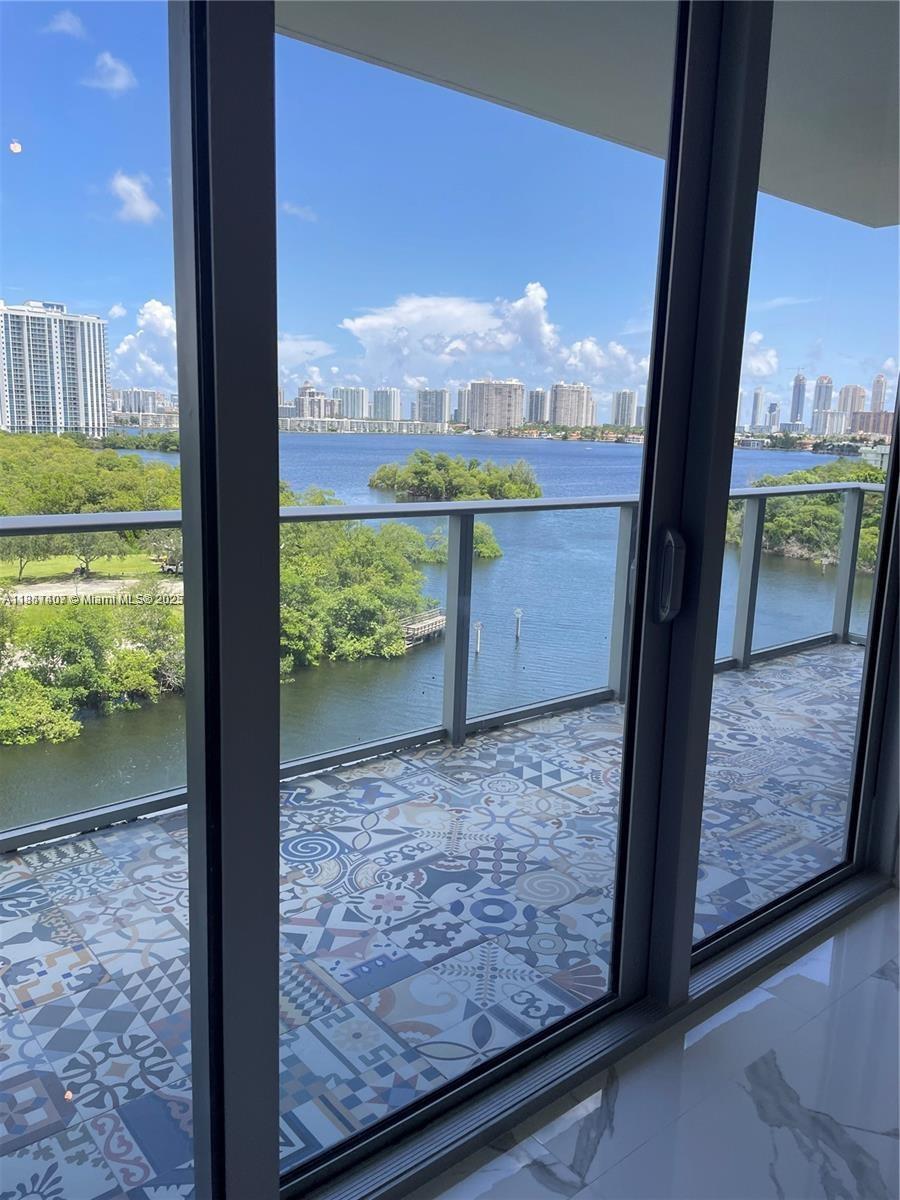 Condo for Sale in North Miami Beach, FL