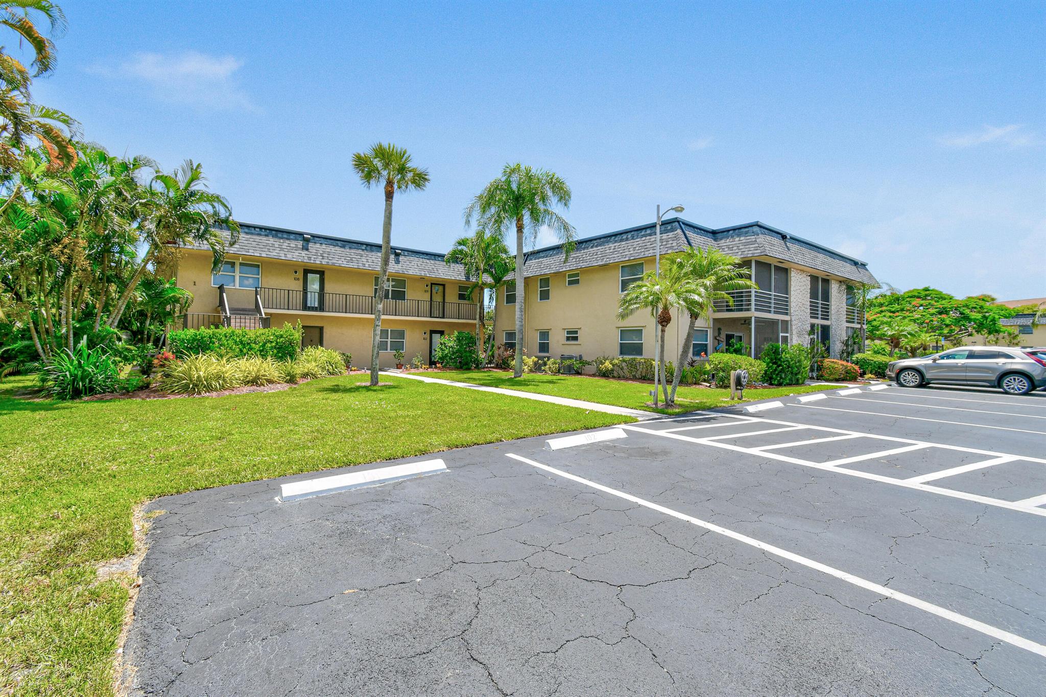 Homes for sale in Jupiter, FL | 1100 E Indiantown Road #101, Jupiter, FL 33477 | MLS# R11115025