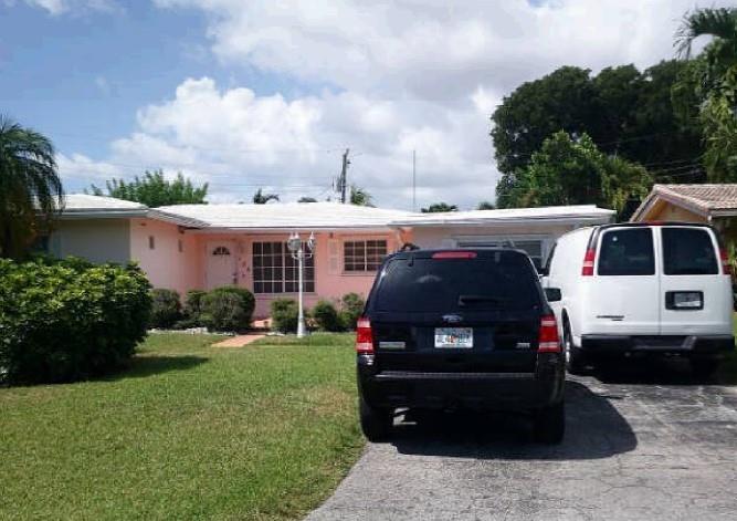 Homes for sale in Wilton Manors, FL | 124 Almar Dr, Wilton Manors, FL 33334 | MLS# F10520100