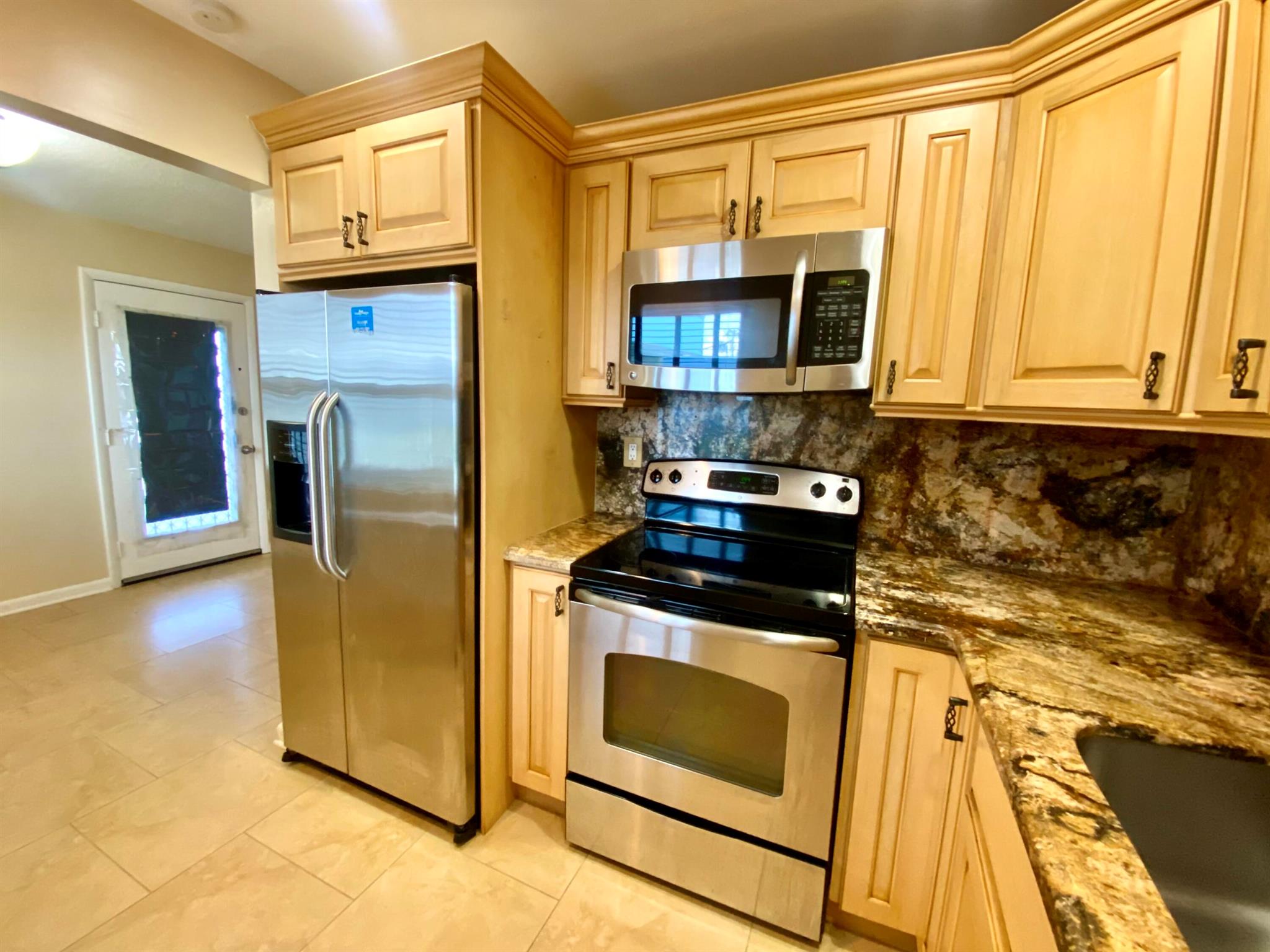 Kings Point Flanders Cond