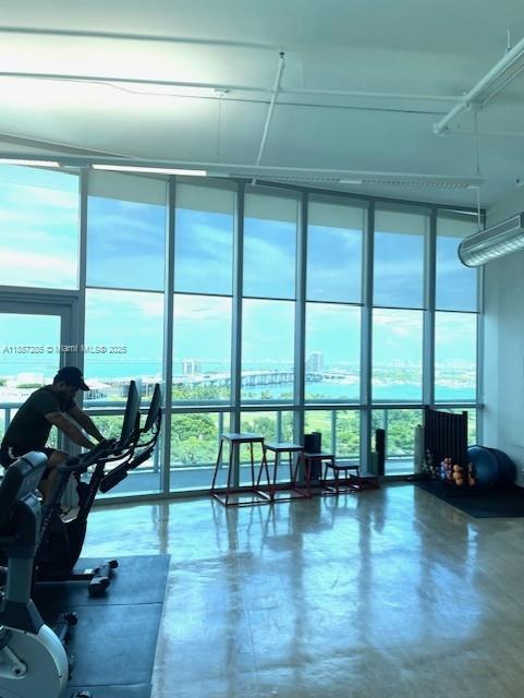 888 Biscayne Blvd #4310, Miami FL 33132